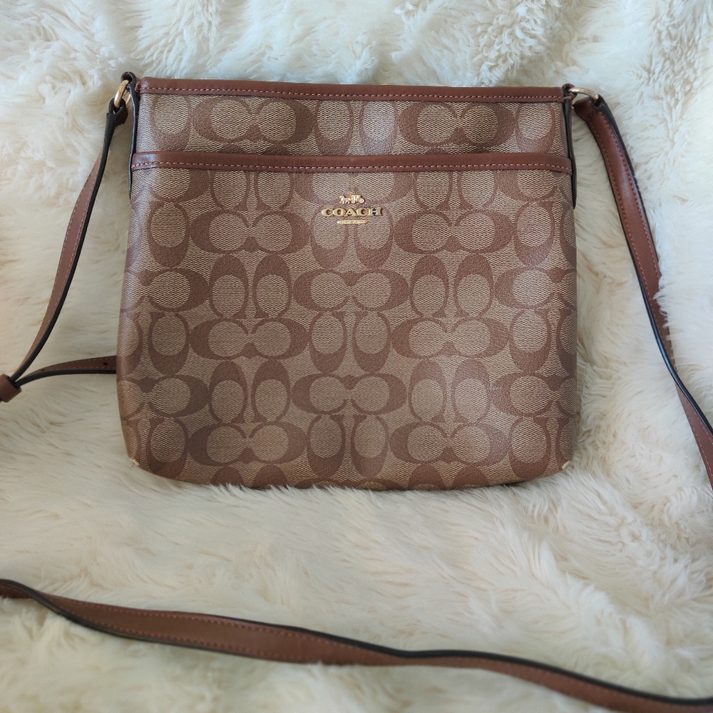 Coach Crossbody Signature Logo Purse.